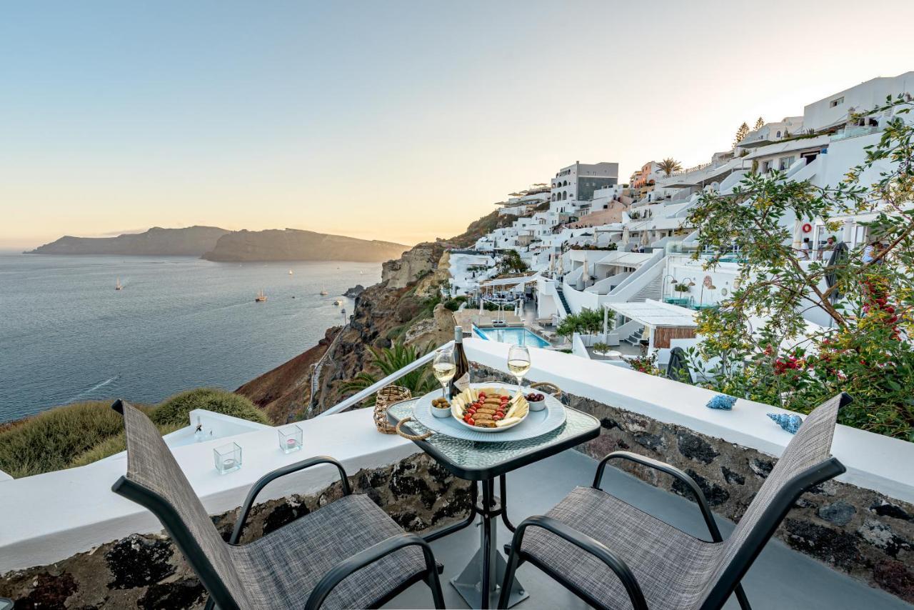 Amazing View Villa Oia With Jacuzzi Eksteriør billede