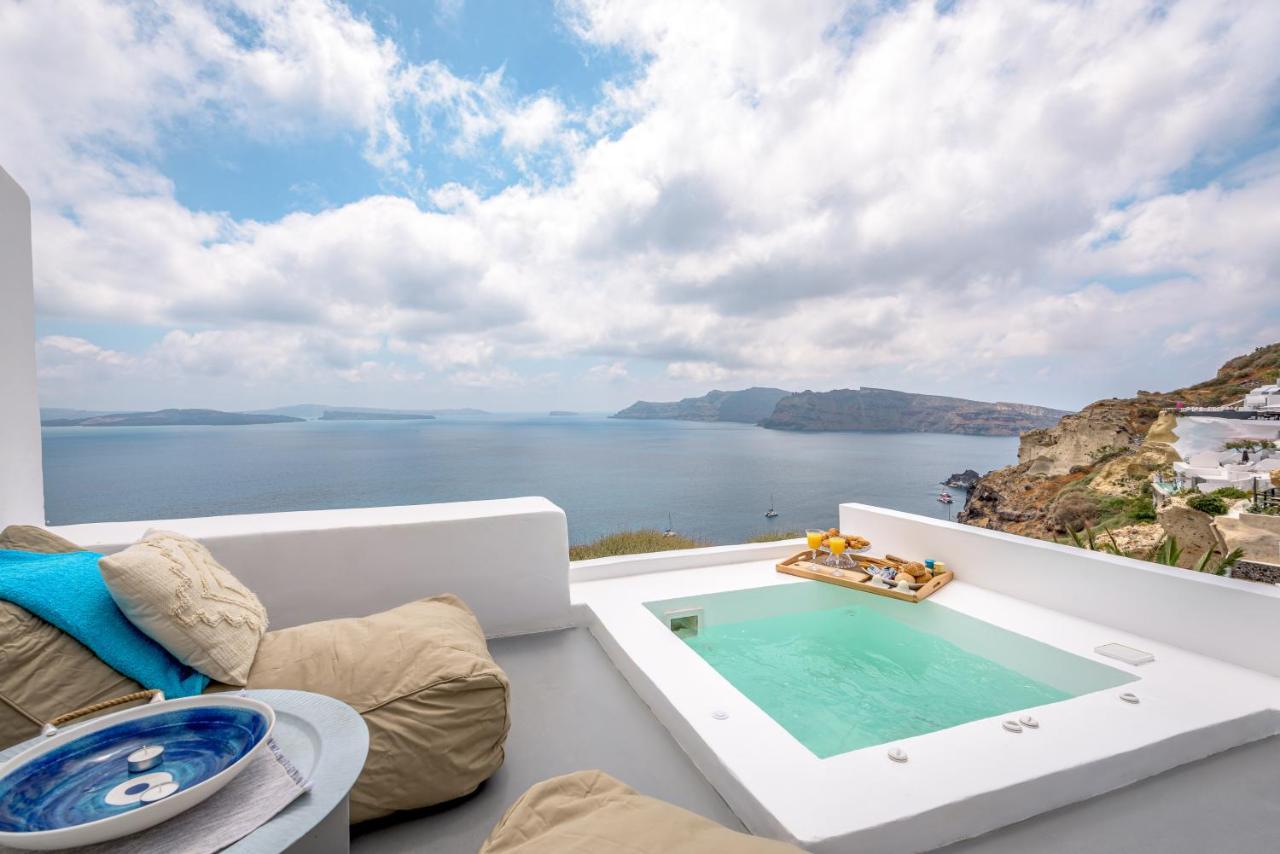 Amazing View Villa Oia With Jacuzzi Eksteriør billede