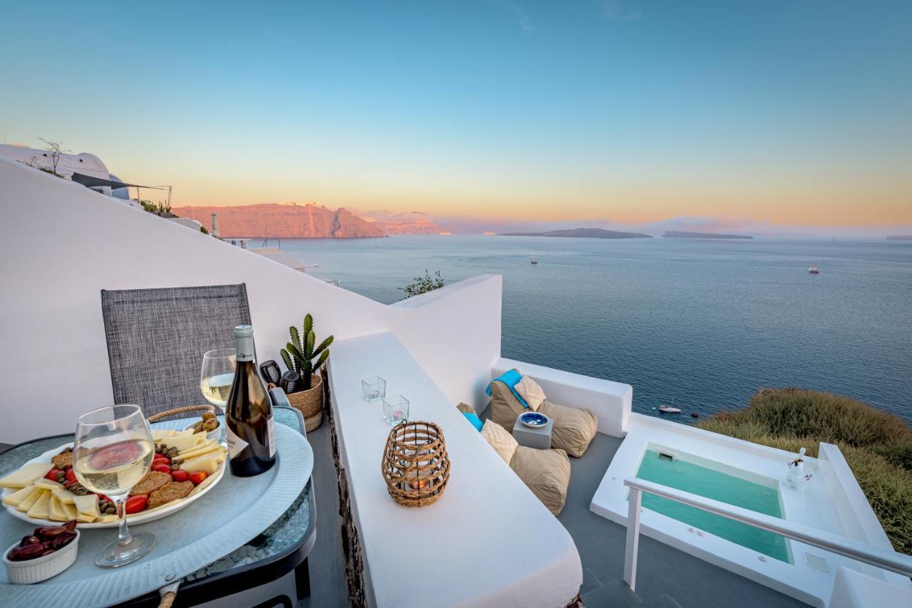 Amazing View Villa Oia With Jacuzzi Eksteriør billede
